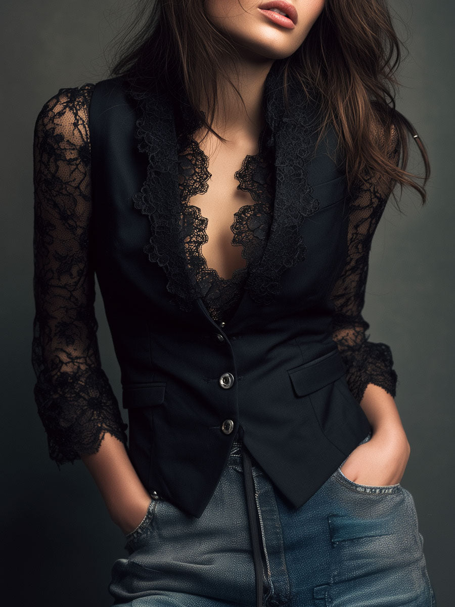 Noortje™ | Zwarte blazer met kanten mouwen